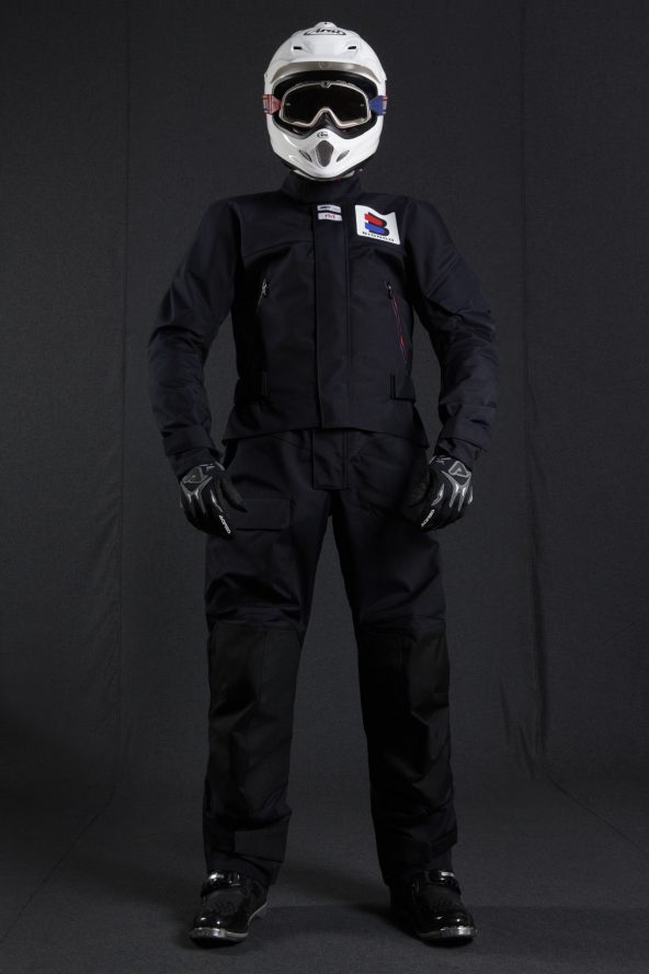 BiondoEndurance_Motorräder_GB_0008_Short-Jacket_DeepBlue_Portrait_Front