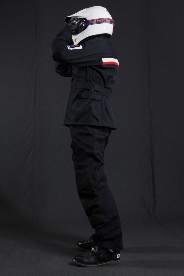 BiondoEndurance_Motorräder_GL_0001_Jacket_DeepBlue_Portrait_Side