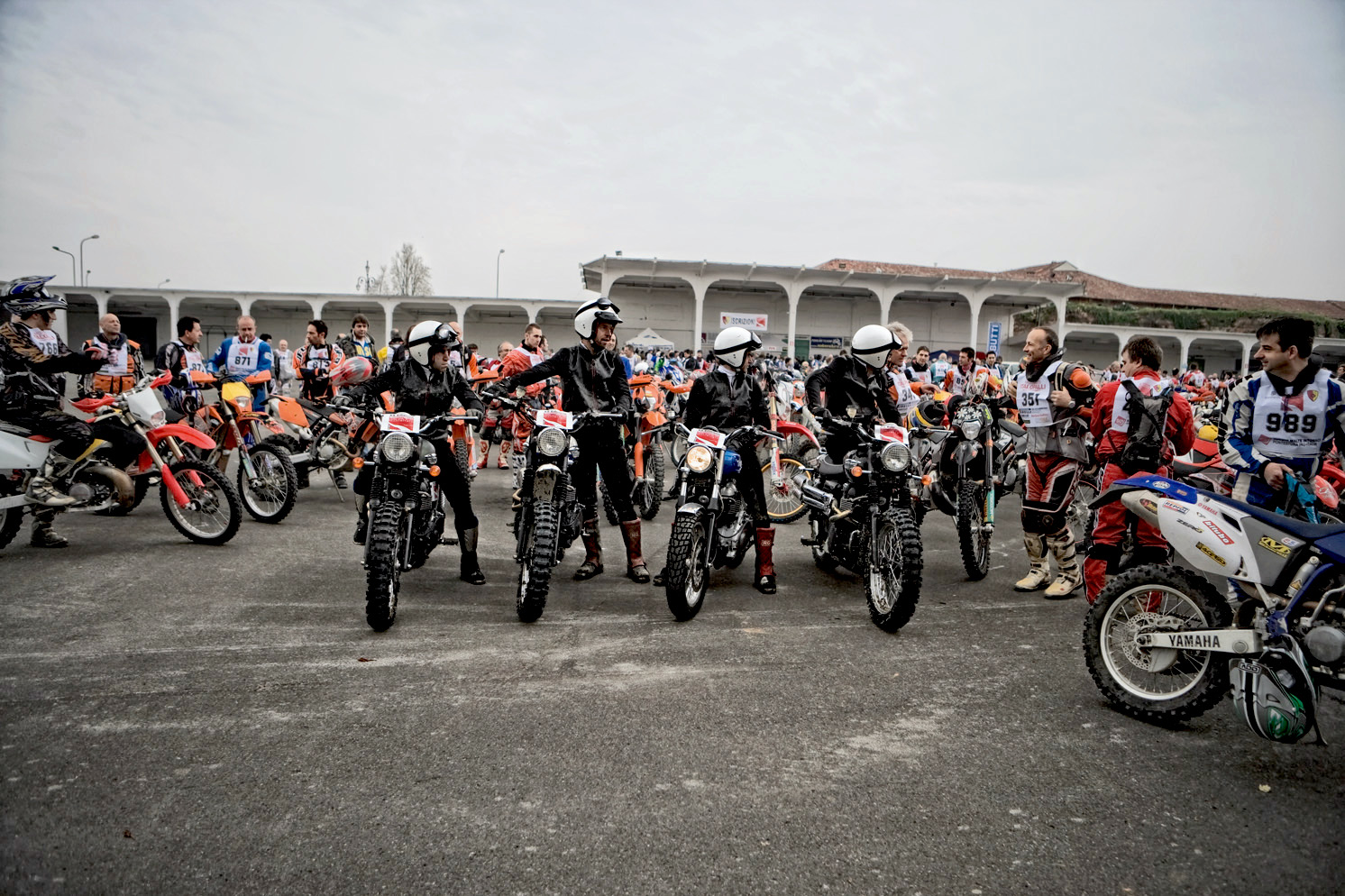 BDO_Enduro_Rally_Monfa_2009_Pilots_Before_Start