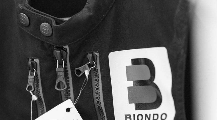 BiondoEndurance-Motorcycle-Black-Cordura-Vest-CloseUp_BN