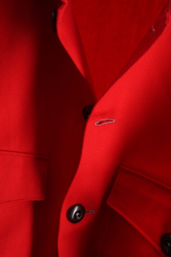 BiondoEndurance_HeavyDuty_CM_0004_SportShirt_SignalRed_Chest_Pockets