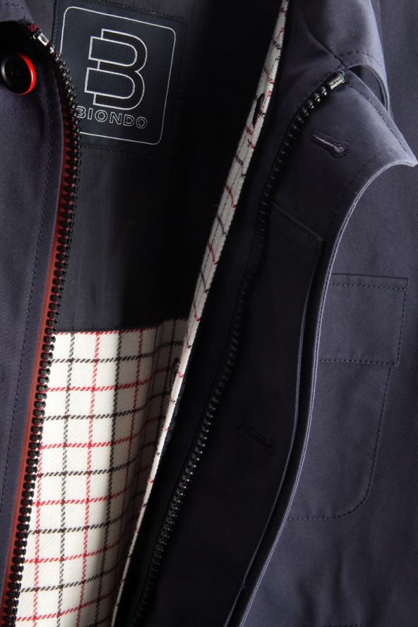 BiondoEndurance_HeavyDuty_GB_0006_Jacket-Short_DarkNavy_Inner_Vest_Liner