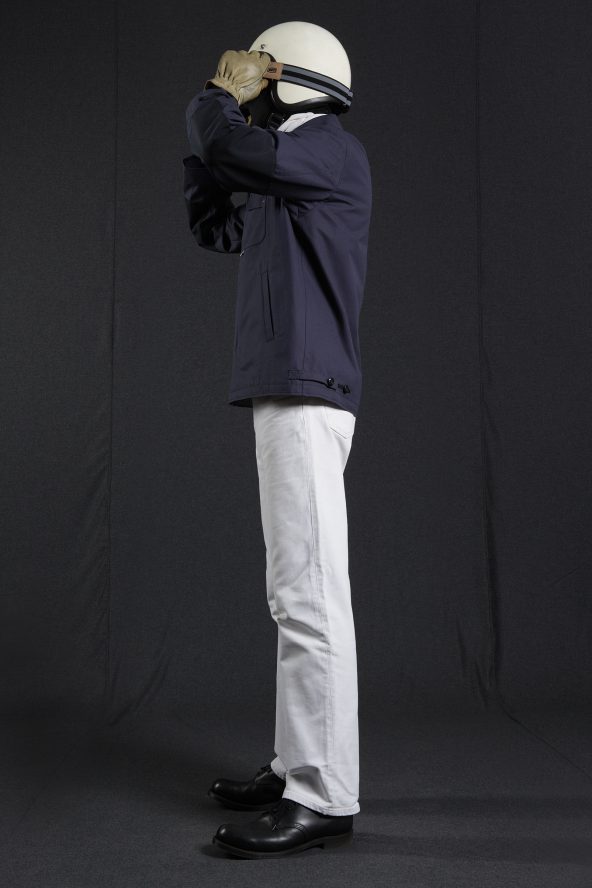 BiondoEndurance_HeavyDuty_GB_0006_Jacket-Short_DarkNavy_Portrait_Side