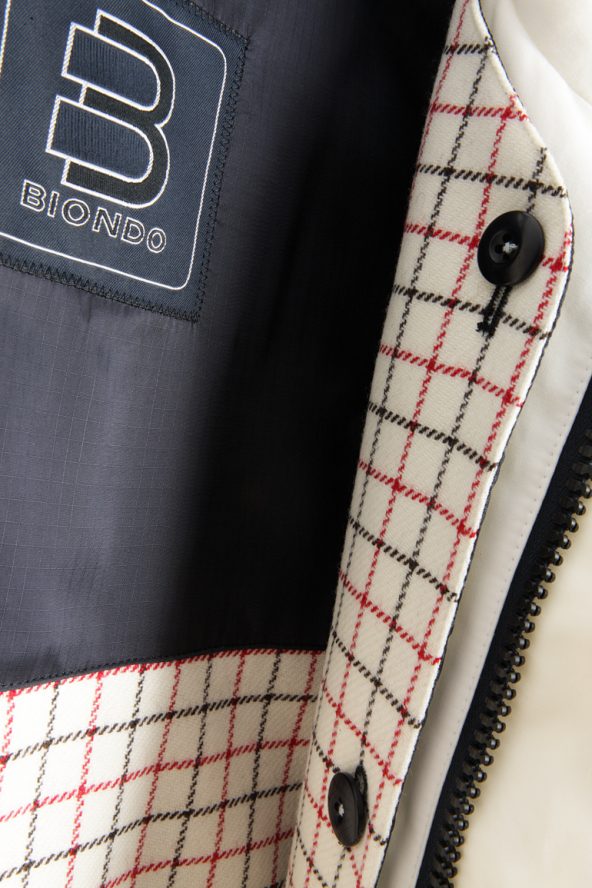 BiondoEndurance_HeavyDuty_GB_0006_Jacket-Short_White_Inner_Vest_Liner