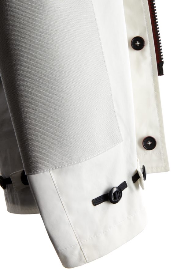 BiondoEndurance_HeavyDuty_GB_0006_Jacket-Short_White_Sleeve_Details