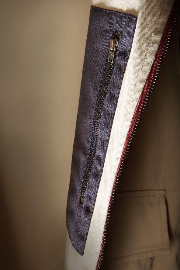 BiondoEndurance_HeavyDuty_GLT_008_Vest_Sand_Portrait_Inner_Pocket