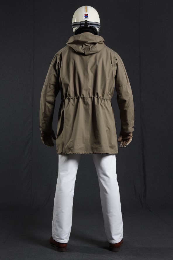 BiondoEndurance_HeavyDuty_GL_0004_Parka_Khaki_Portrait_Back