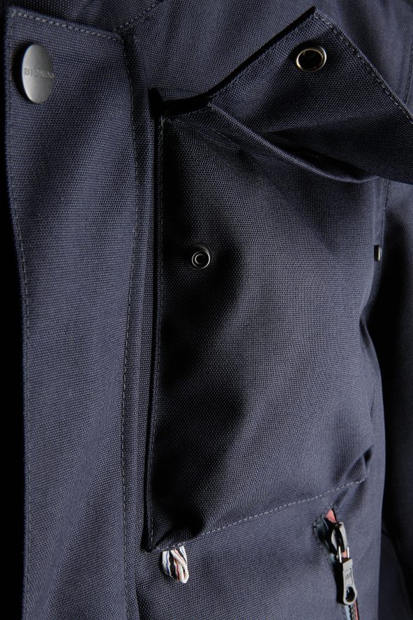 BiondoEndurance_Motorräder_GB_0003_Short-Jacket_DeepBlue_Pocket_Chest