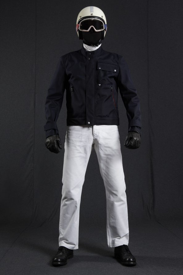 BiondoEndurance_Motorräder_GB_0003_Short-Jacket_DeepBlue_Portrait_Front