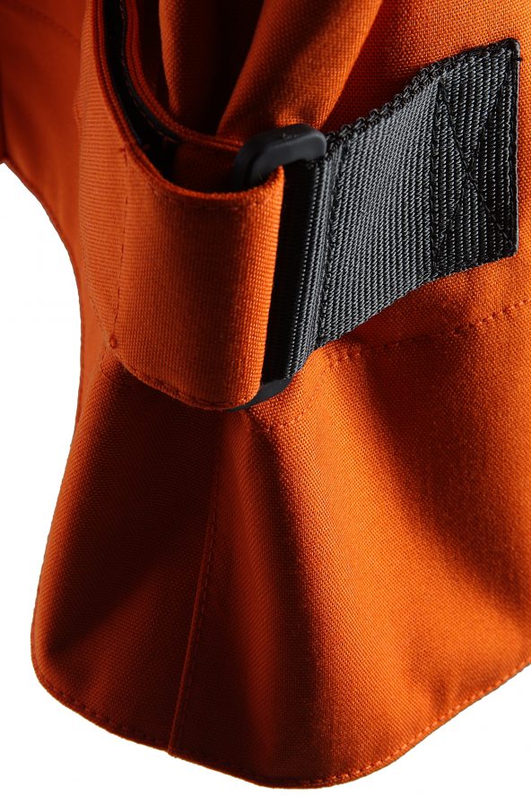 BiondoEndurance_Motorräder_GB_0008_Short-Jacket_MoroccoOrange_Side_Adjuster