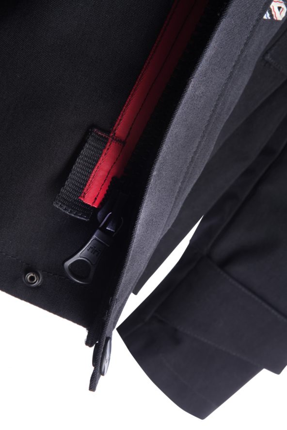 BiondoEndurance_Motorräder_GB_0009_Jacket-Mid-MkI_BlackCordura_Front_Zipper_Tab