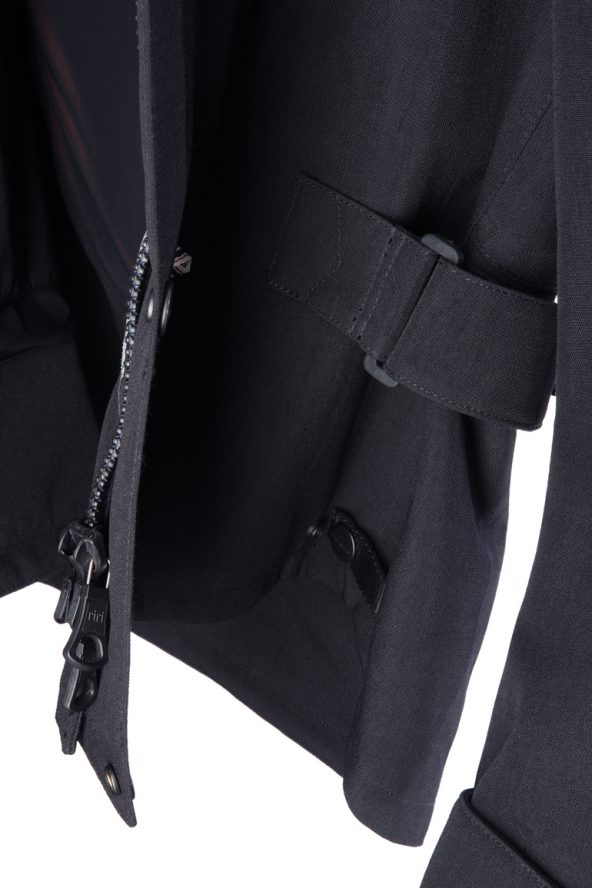 BiondoEndurance_Motorräder_GB_0009_Jacket-Mid-MkI_BlackCordura_Side_Adjusters