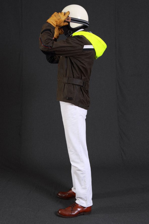 BiondoEndurance_Motorräder_GB_0014_Jacket-Mid-MkII_KhakiBrown_Portrait_Side