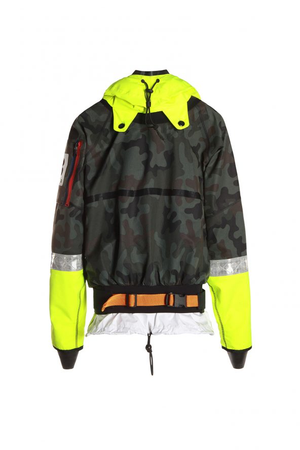 BiondoEndurance_SaltyDog_GB_0012_BigSea_DryTop_CamoGreen_Still