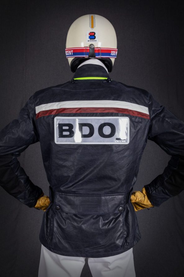 BiondoEndurance_Motorräder_GB_0009_Jacket-MkIII_RacingUnit_NavyBlue_CottonCanvas_BackShield