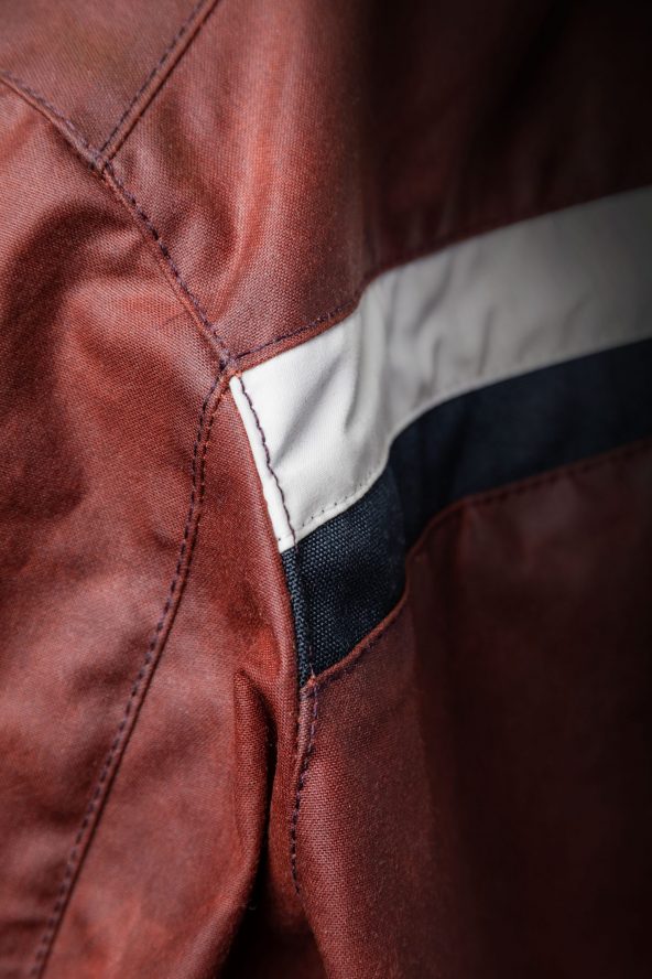 BiondoEndurance_Motorräder_GB_0009_Jacket-OxBlood_Jasta11_Back_Yoke