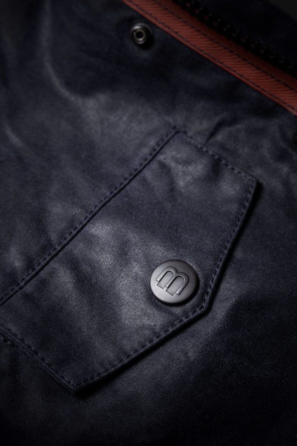 BiondoEndurance_Motorräder_GB_0009_Jacket-MkIII_NavyBlue_CottonCanvas_Key_Pocket