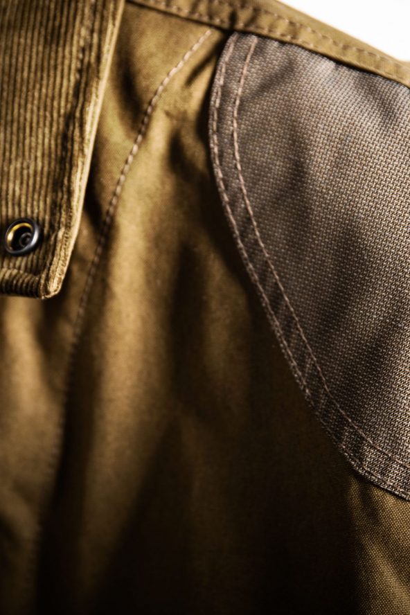 BiondoEndurance_HeavyDuty_GL_0012_OliveDrab_Shoulder_Details