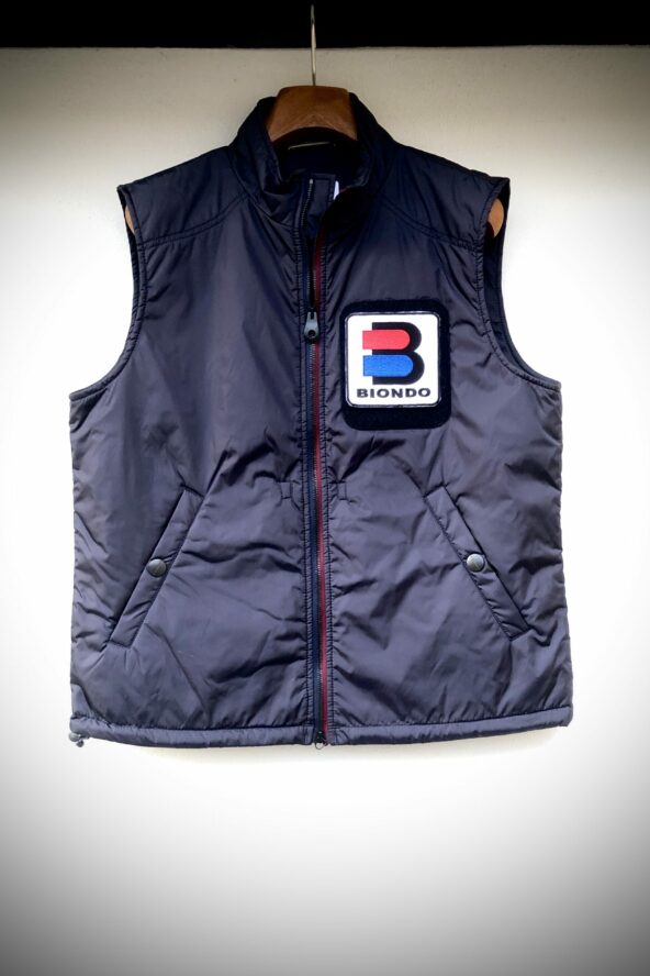 BiondoEndurance HeavyDuty GLT_013 NavyBlue Onto Wall